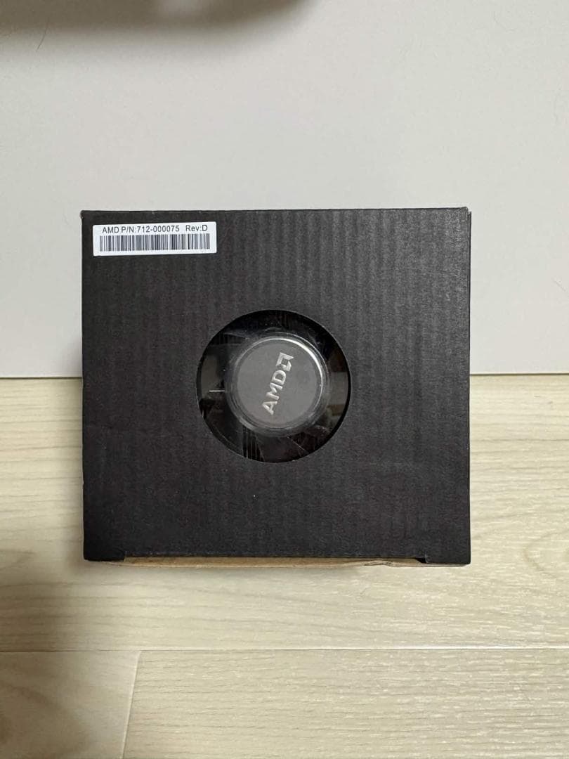 ＜未使用純正クーラー付属＞AMD Ryzen 7 3700X CPU