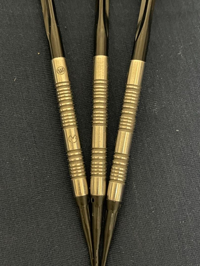 ダーツ Winmau MvG Authentic 20g 2BA