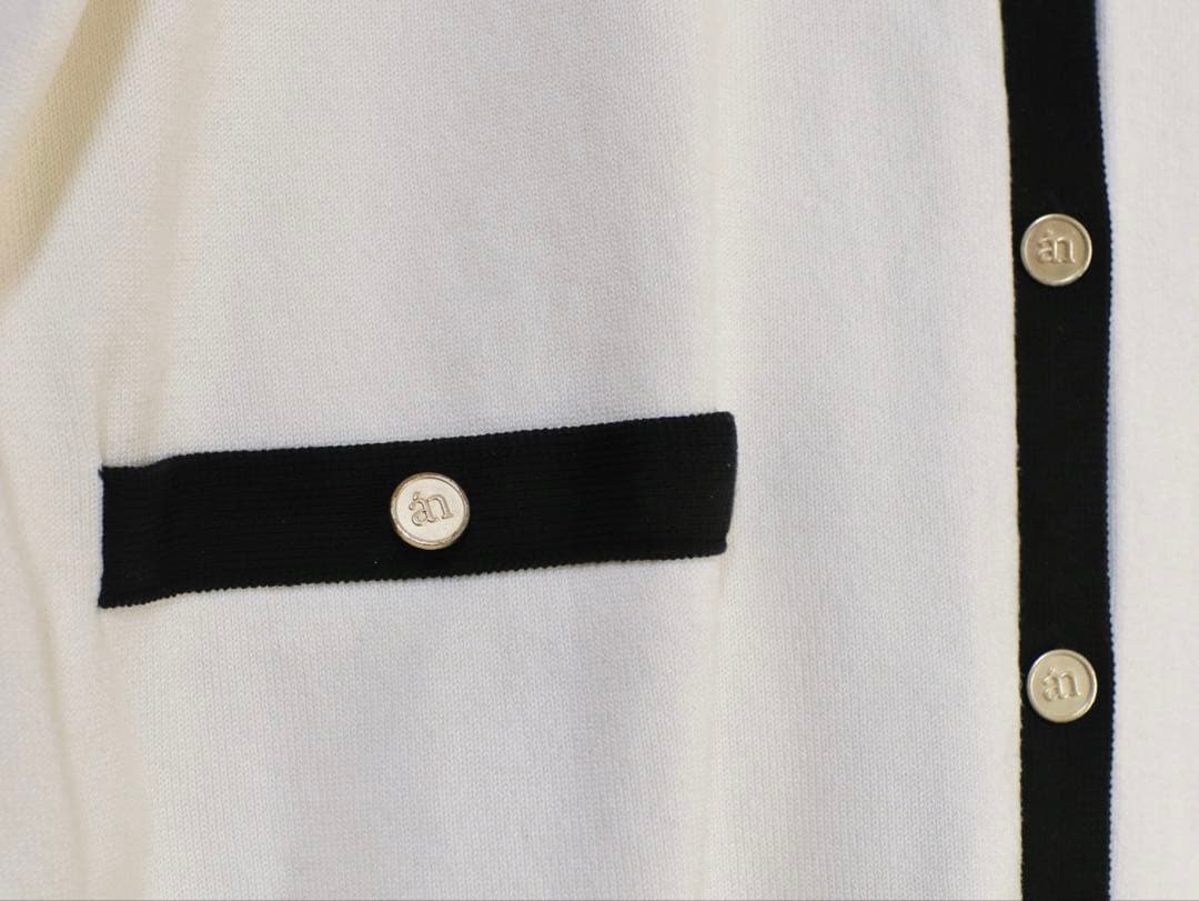 anuans シルクブレンドニットカーディガン IVORY/BLACKバイカラー