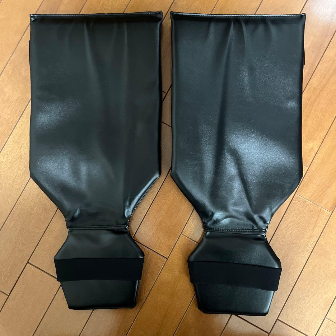 THAISMAI（タイサマイ）　キックボクシング　レガース　黒色