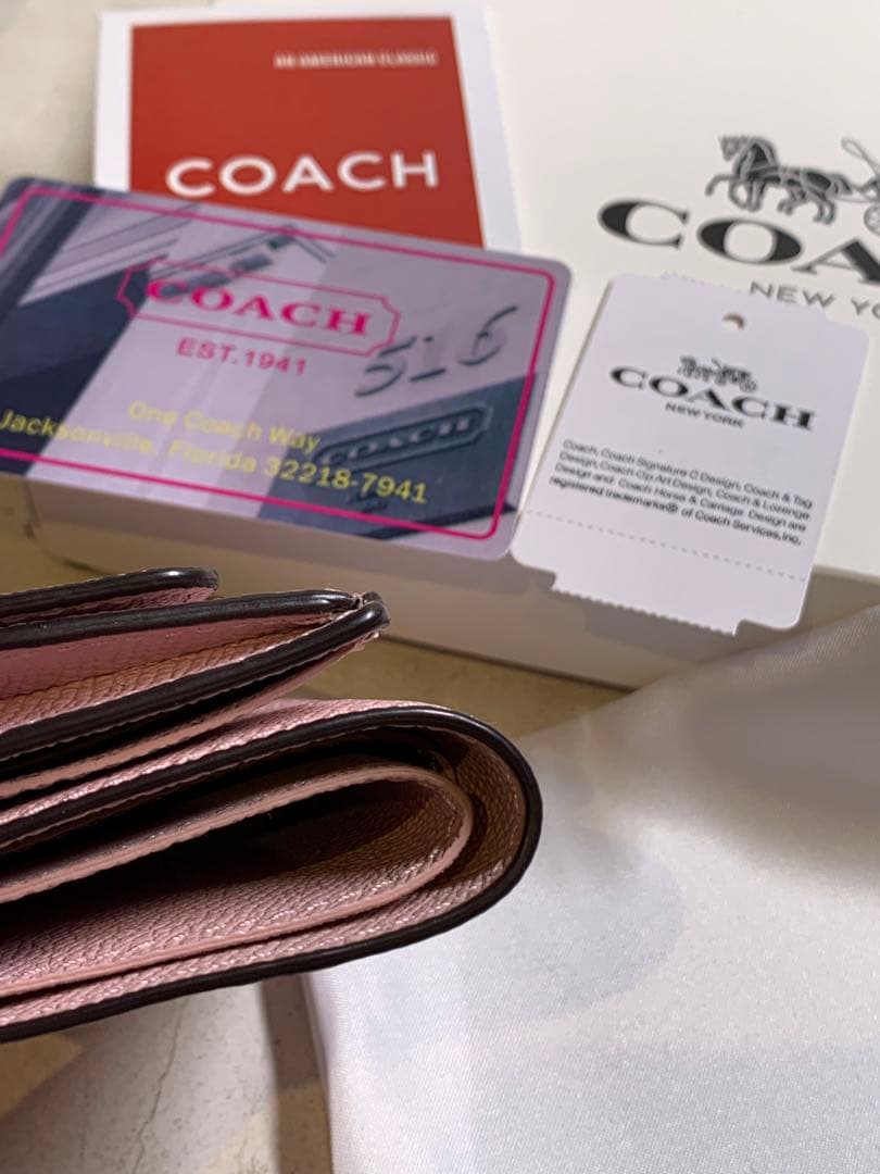 【極美品】COACH コーチ 三つ折り財布 コンパクト