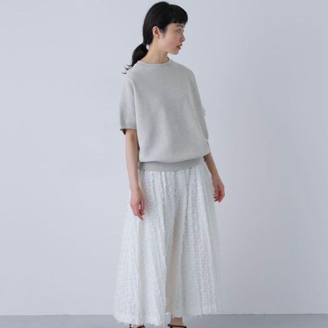 【美品】かぐれ サカリバーフレンチスリーブ 2025春夏　半袖トップス グレー