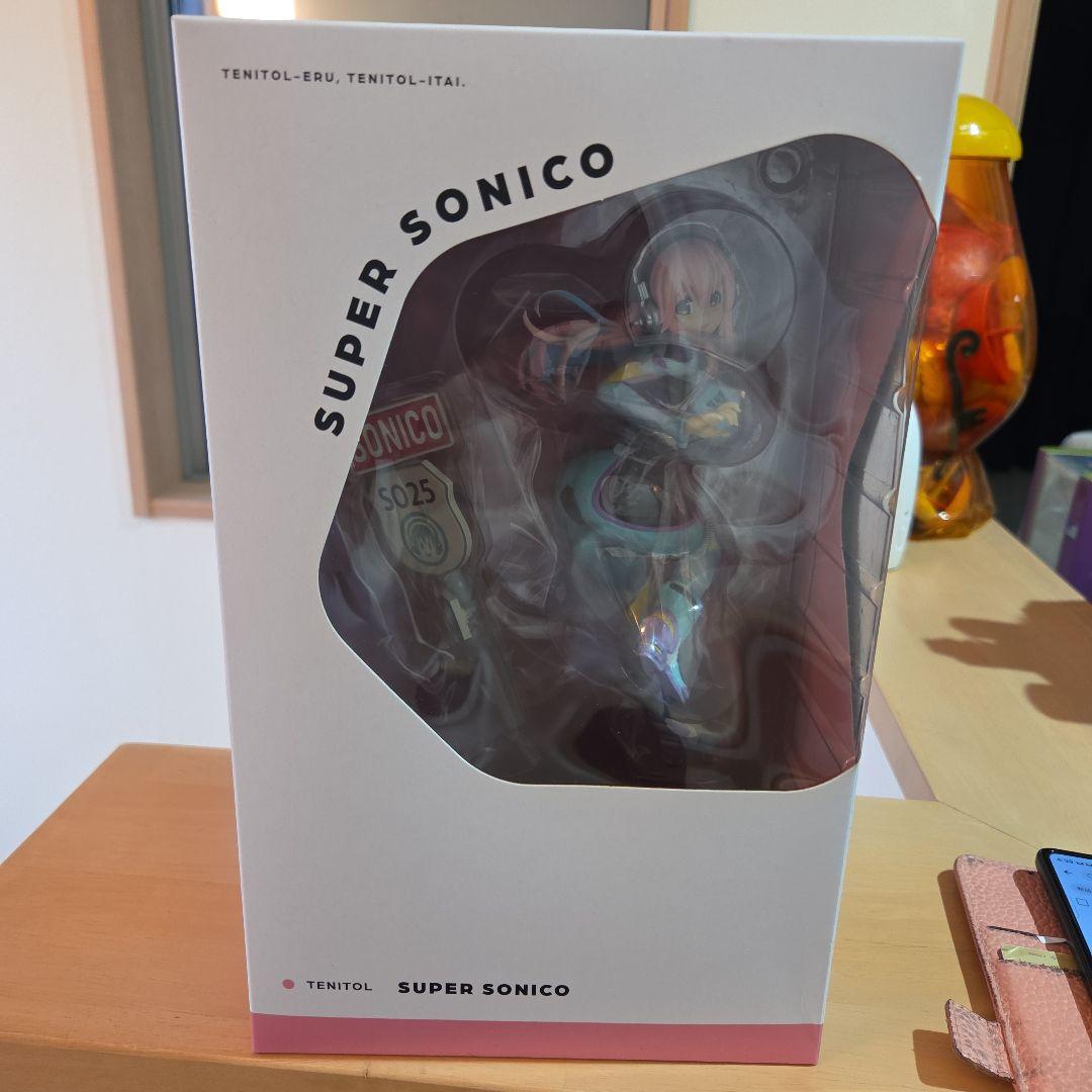 TENTOL SUPER SONICO フィギュア