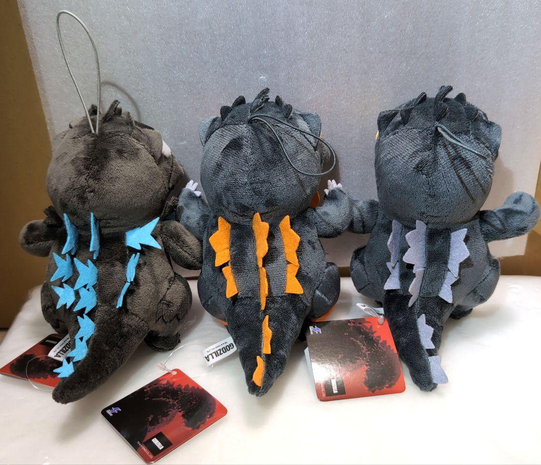 GODZILLA デフォルメぬいぐるみマスコット (熱線放射) 全3種セット