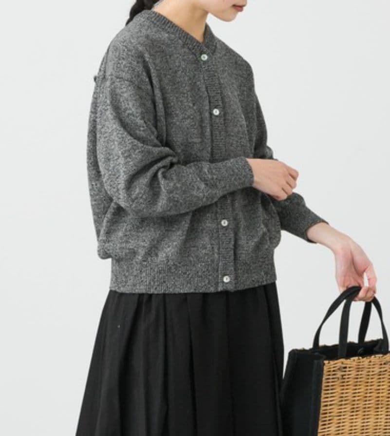 ■美品 かぐれ ドライコットンVネック ニット カーディガン