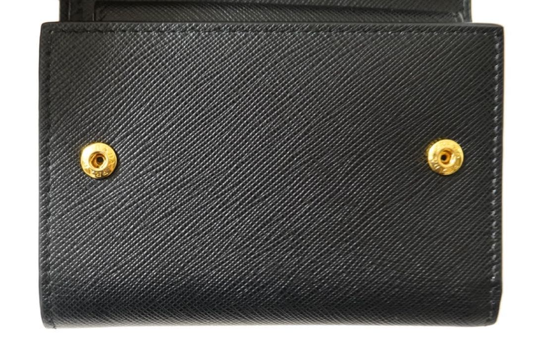 【美品】PRADA サフィアーノレザー 三つ折り財布 ブラック