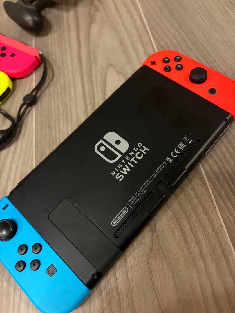 Nintendo Switch 本体 青/赤/黄/ピンク