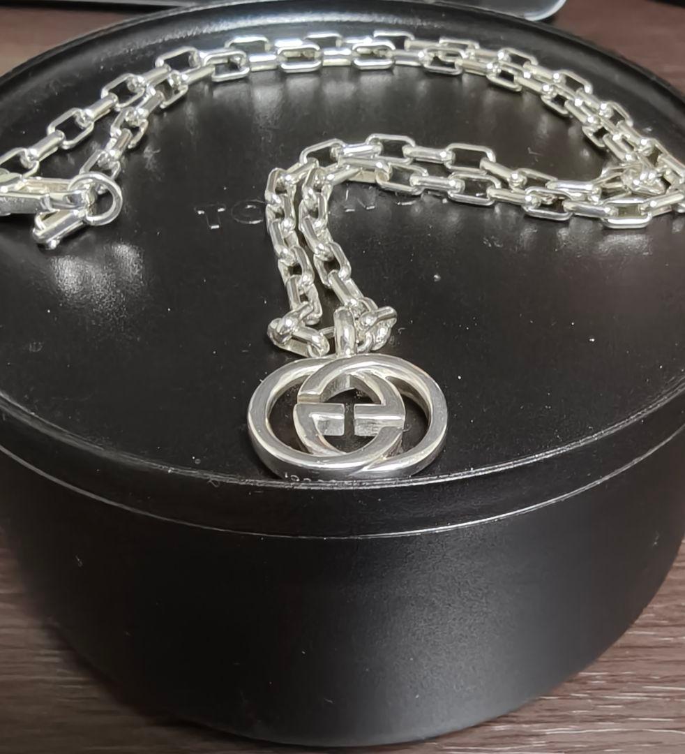 Gucci シルバーチェーンネックレス