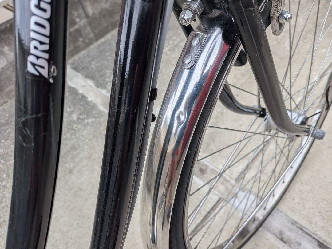 ブリジストン　２７インチ自転車　黒中古　引き取り限定
