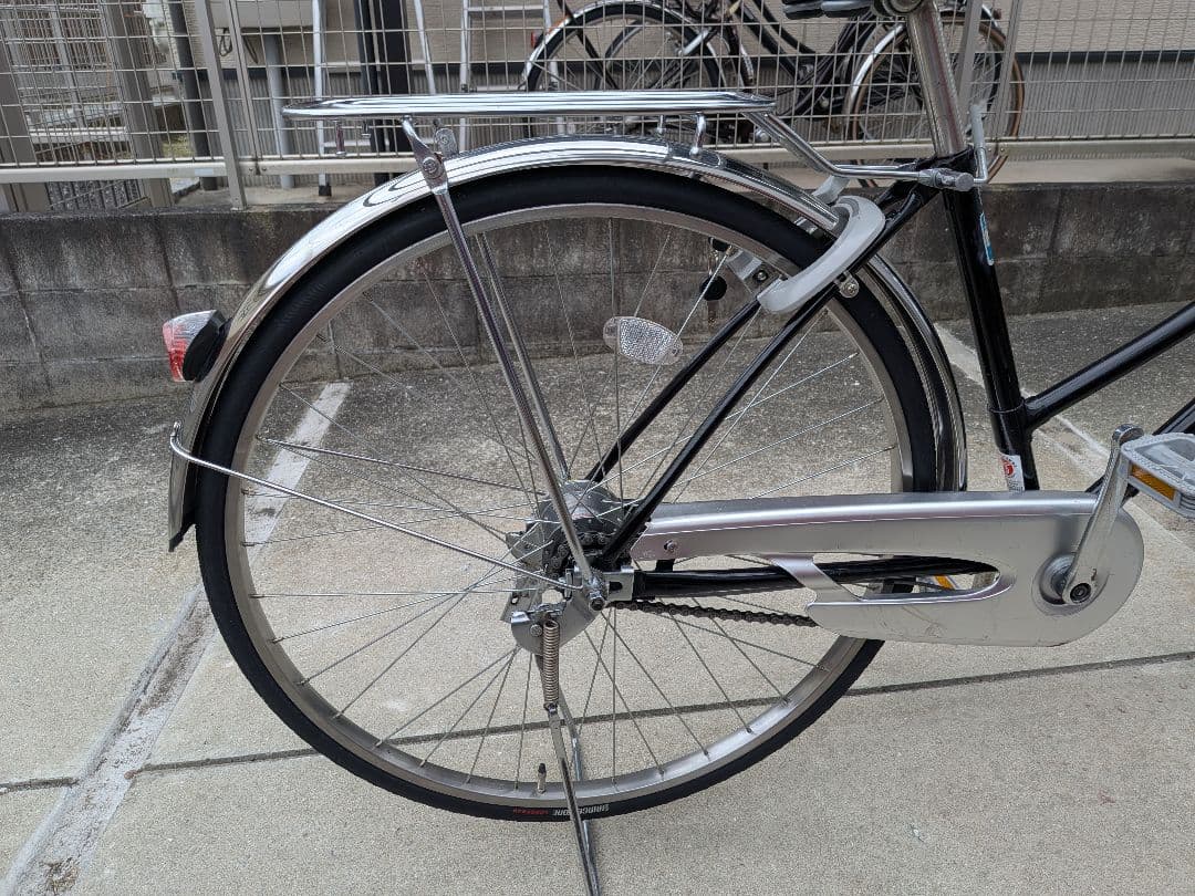 ブリジストン　２７インチ自転車　黒中古　引き取り限定