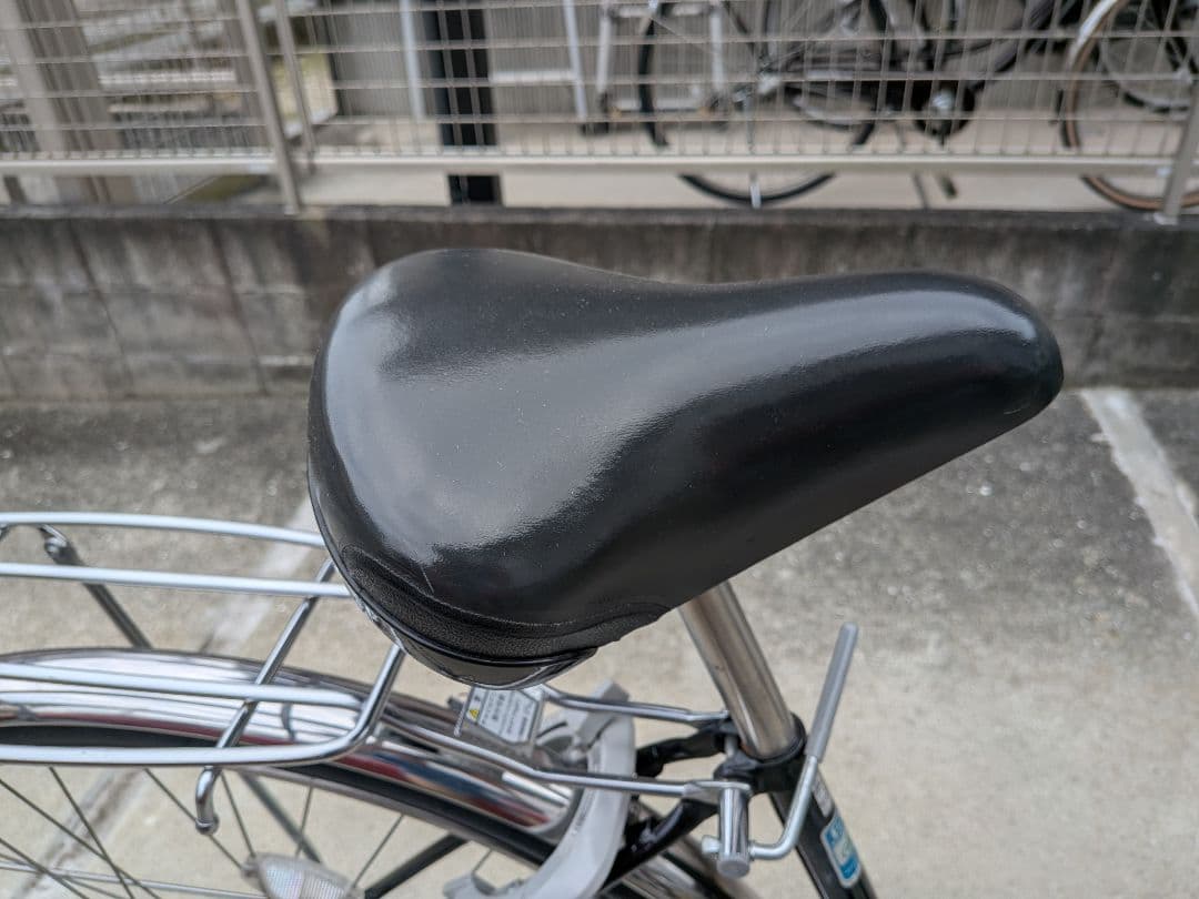 ブリジストン　２７インチ自転車　黒中古　引き取り限定