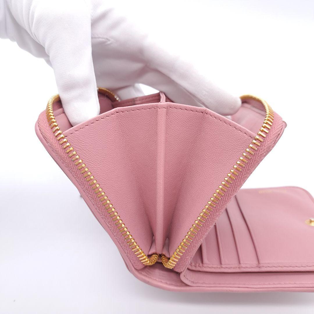 miu miu ミュウミュウ マテラッセ ファスナー 二つ折り 財布 ピンク