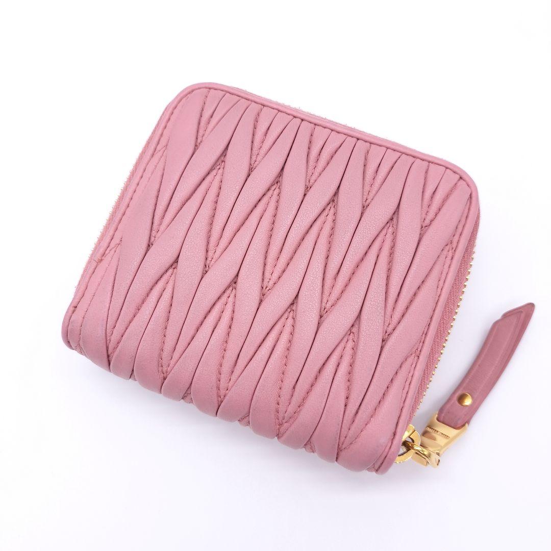 miu miu ミュウミュウ マテラッセ ファスナー 二つ折り 財布 ピンク