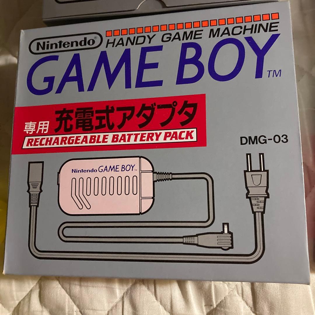 懐いゲームボーイ&充電式アダプタ&ゲームカセット8個（全て箱付き）