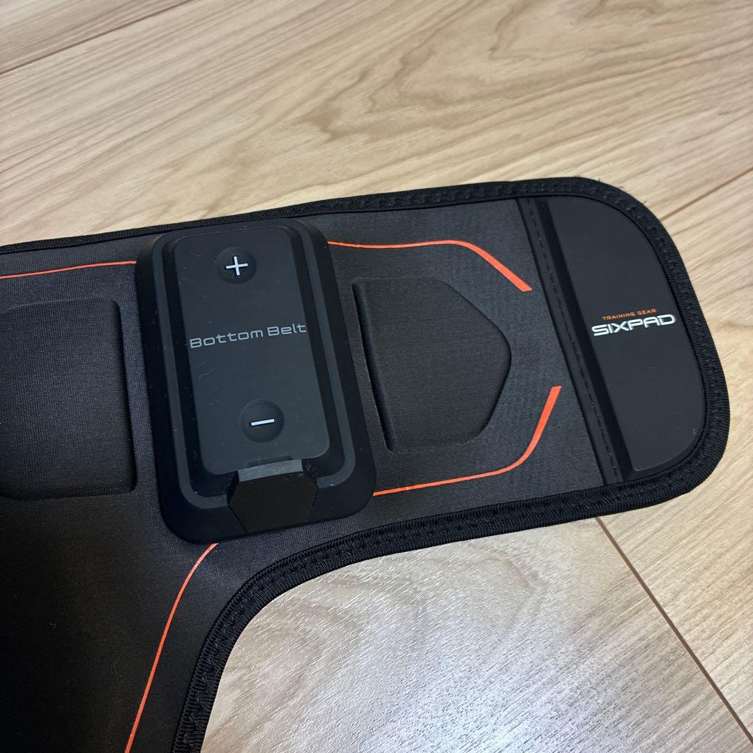 【動作確認済】【美品】SIXPAD Bottom Belt Sサイズ