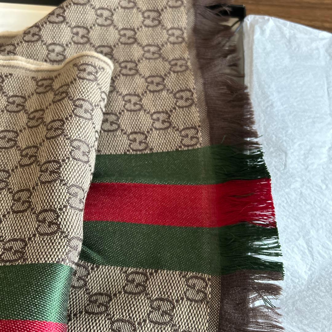 GUCCI シルクストール　未使用収納袋付き