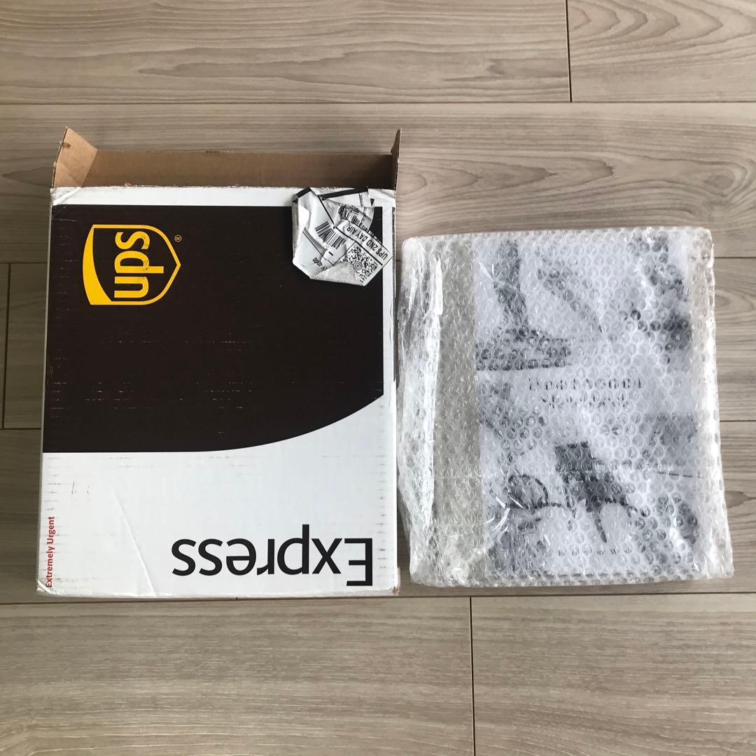 洋書 Daniel Arsham - Sketchbook (SIGNED)
