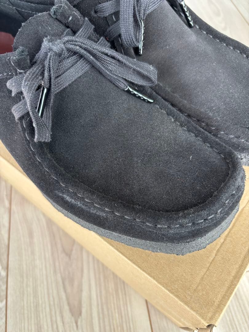 Clarks ワラビー　ブラックスエード