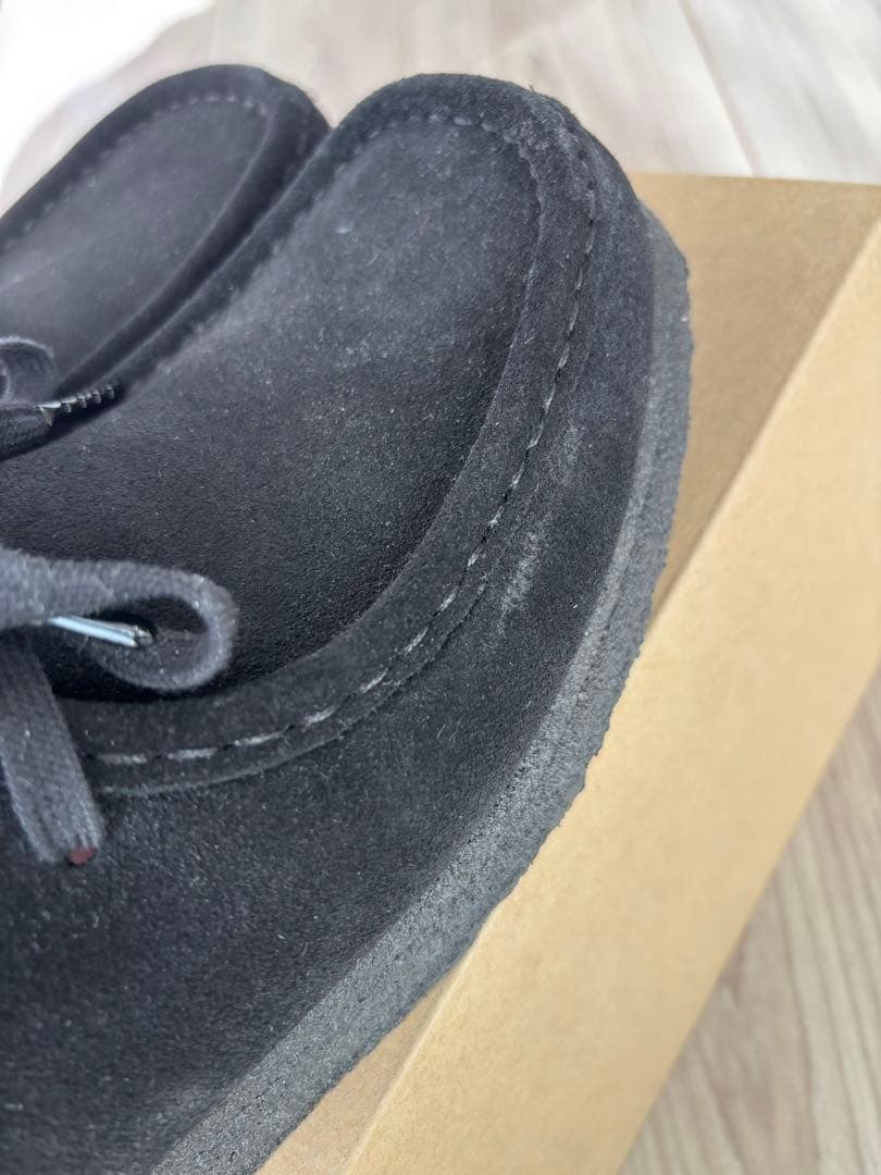 Clarks ワラビー　ブラックスエード