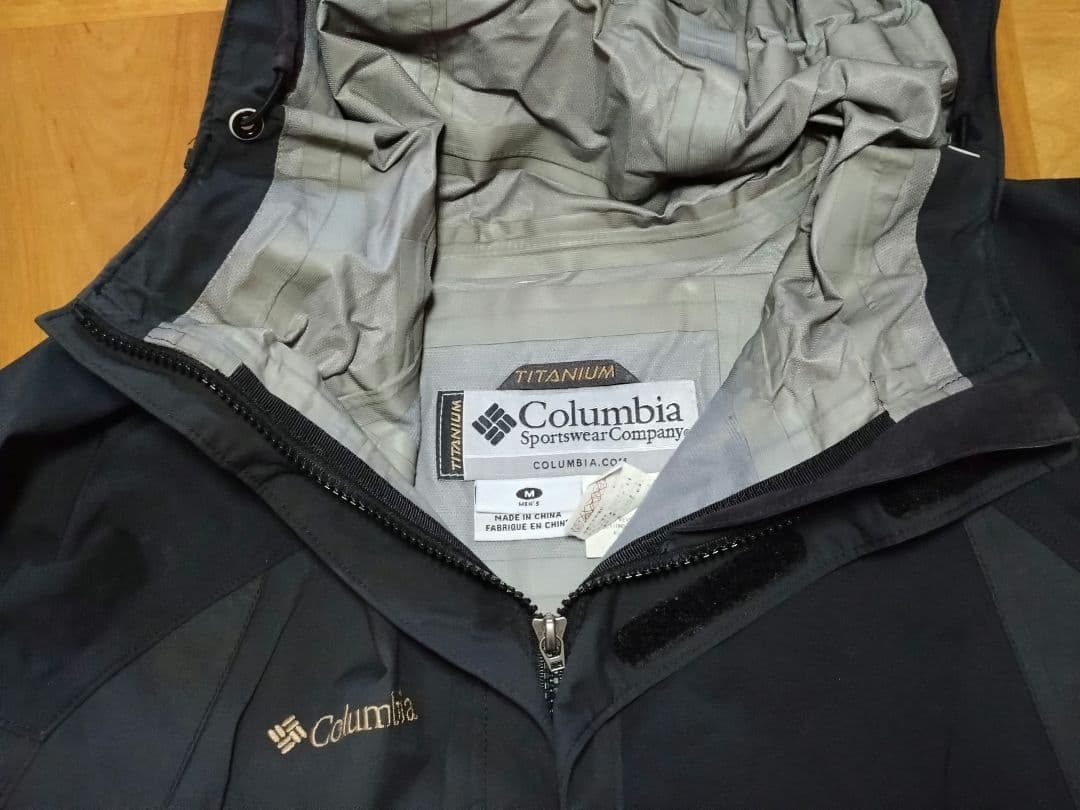 お値下げ Columbia Titanium コロンビア スノボウェア上下セット