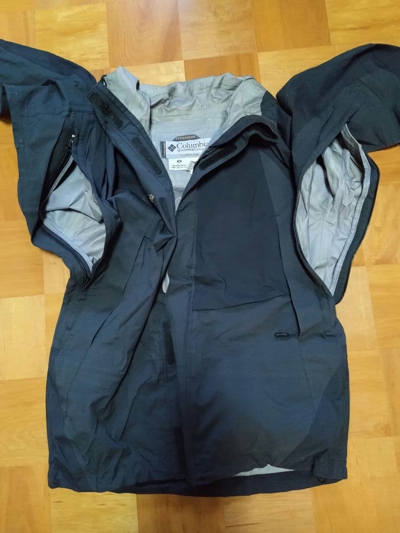 お値下げ Columbia Titanium コロンビア スノボウェア上下セット