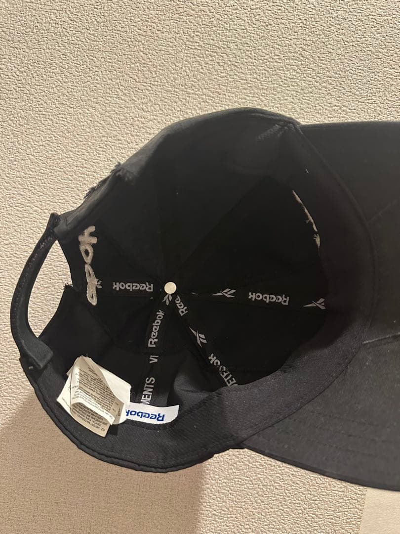VETEMENTS × Reebok コラボ キャップ 帽子