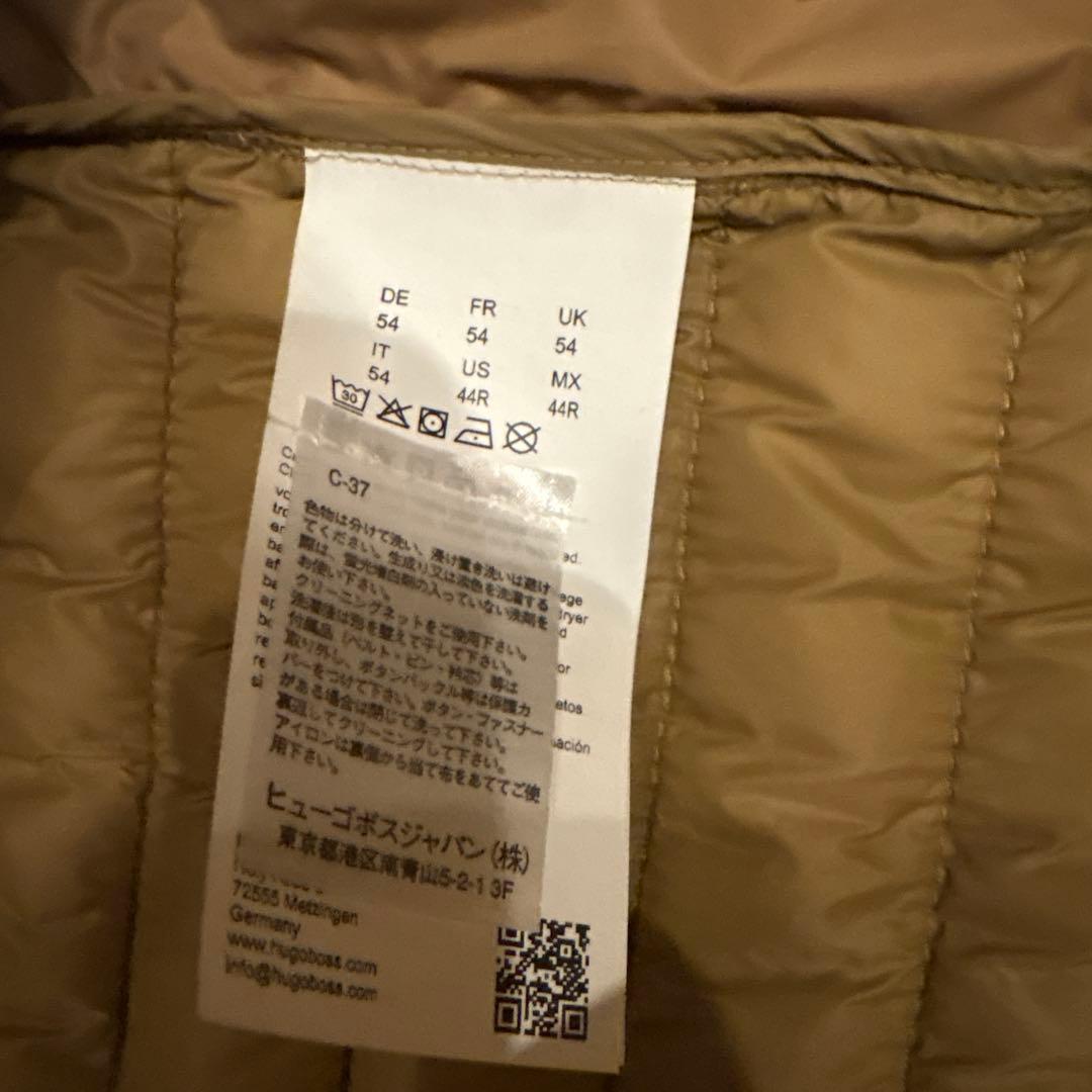 BOSS ベージュ ベスト サイズ54 中綿 ベスト ダウン