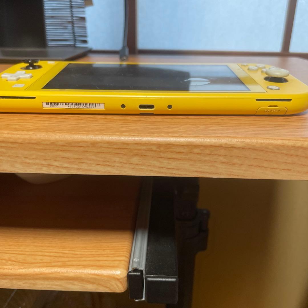 任天堂スイッチライト(イエロー)ジャンク品