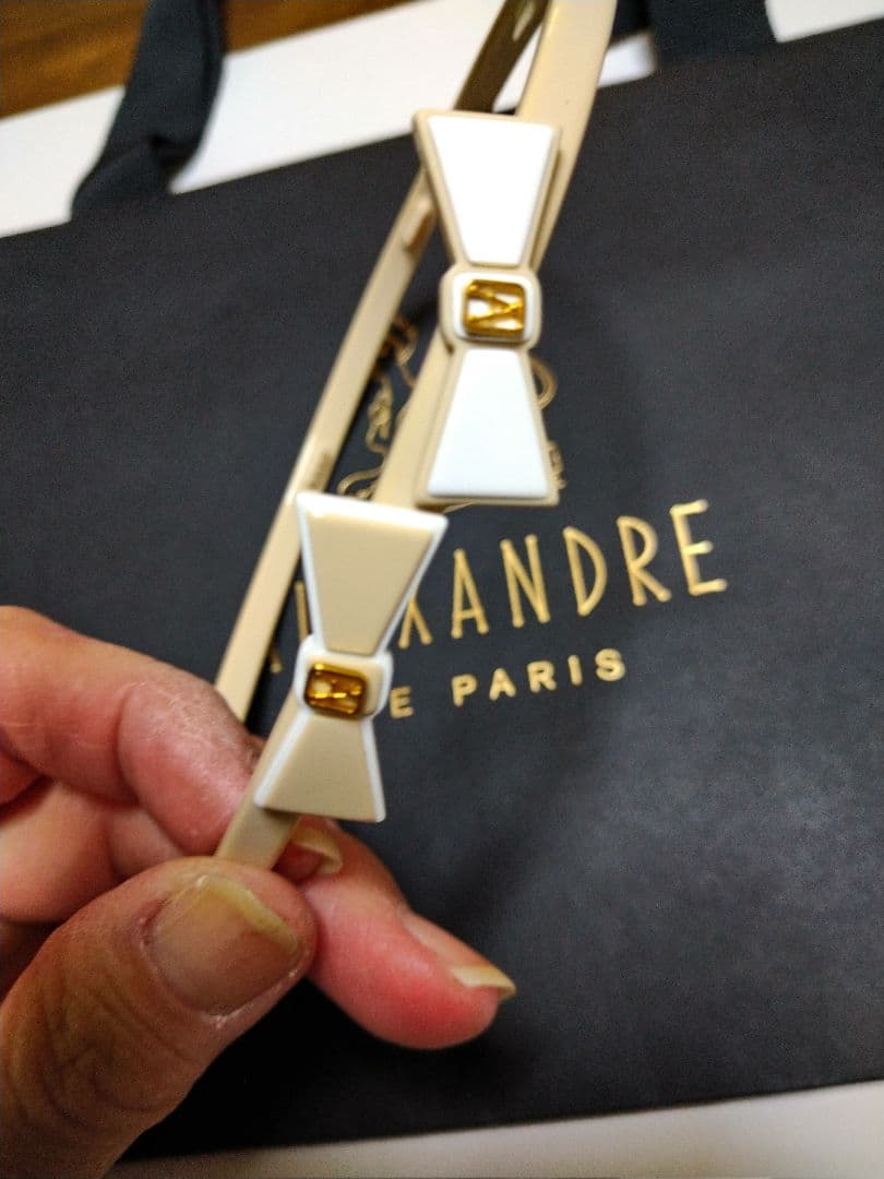 ALEXANDRE DE PARIS ベージュヘアバンド