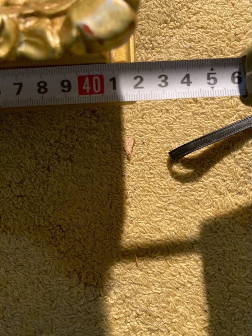 金色の装飾的な額縁 約40cm x 50cm