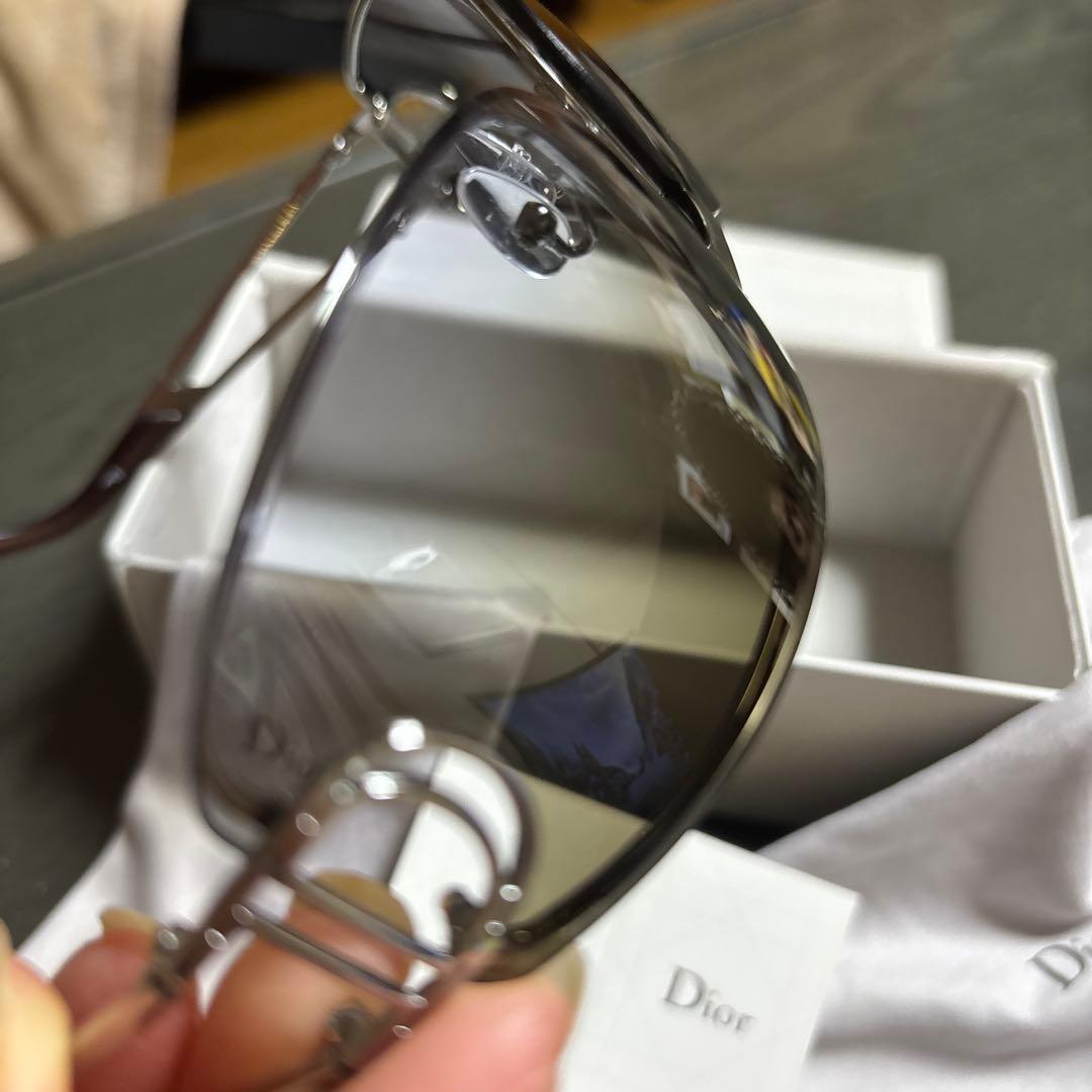 Dior グレー サングラス ケース付き