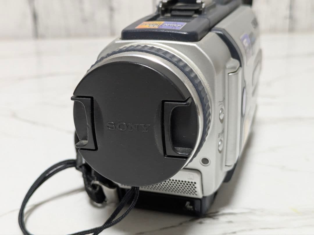 ②【再生機】SONY　DCR-TRV30　MiniDV対応　セット