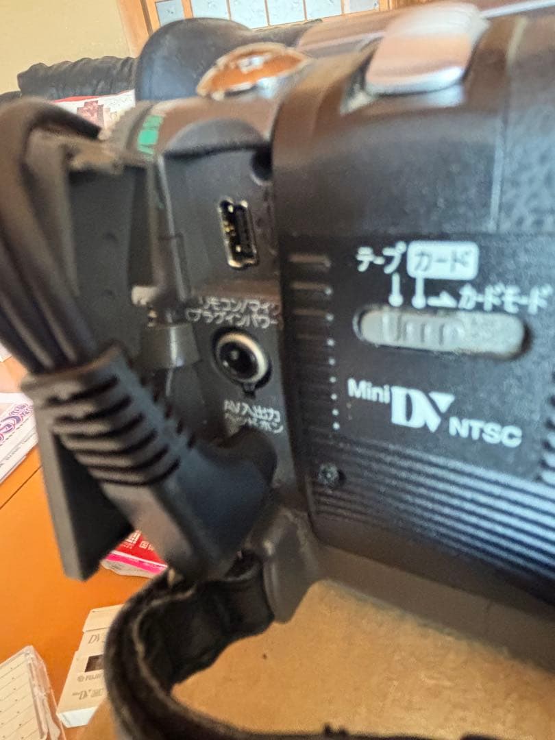 《録画・再生可動品》パナソニック ビデオカメラ NV-GS100K-SミニDV