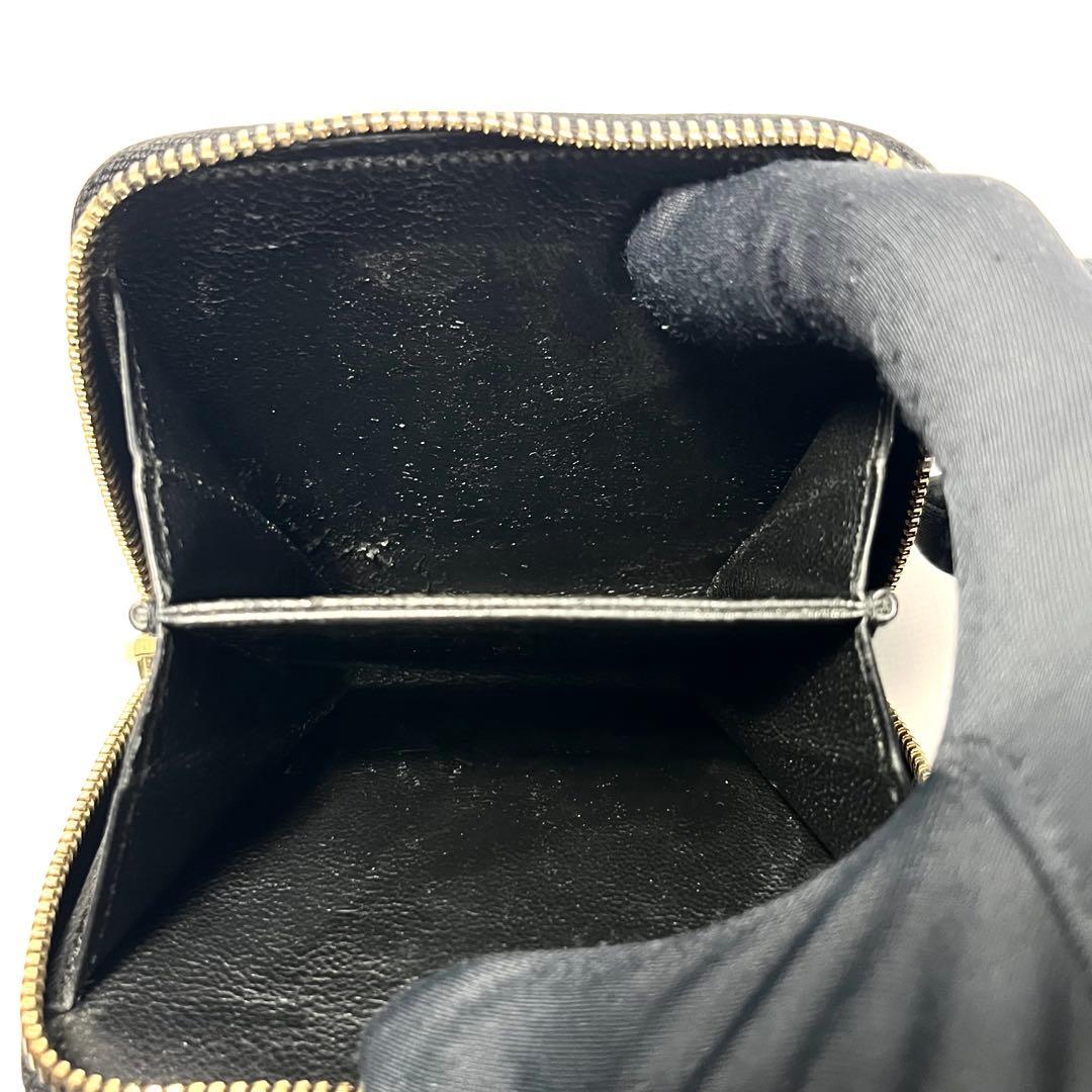 希少✨サンローラン 二つ折り財布 YSL エンボス レザー ファスナー 黒