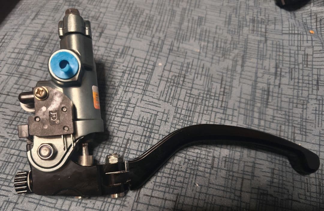 Adelin RCS マスタシリンダー 19mm　18〜20mm可変レバーレシオ