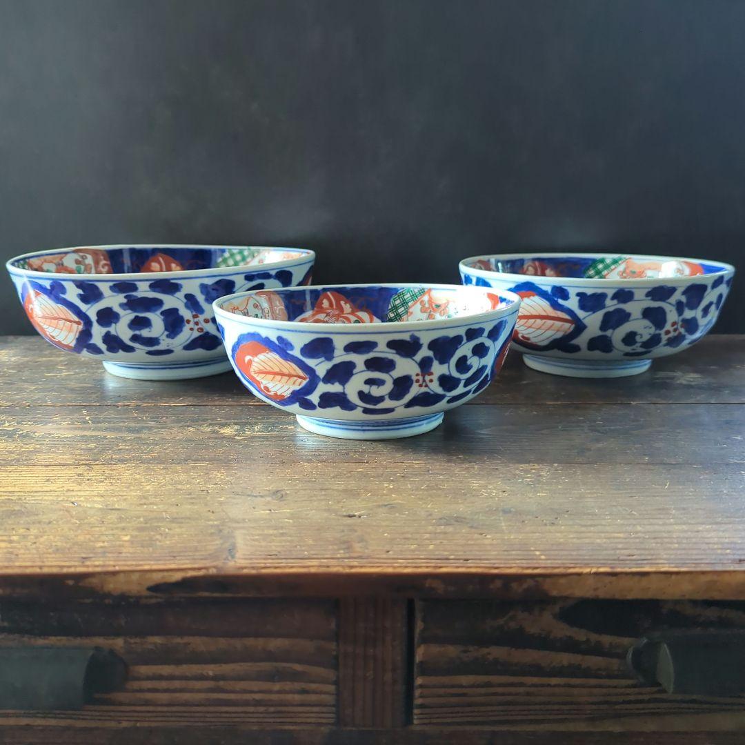 骨董品　陶芸　古道具　古伊万里　藍染付　赤絵　鳳凰　蛸唐草　花鳥色絵　三ツ組鉢