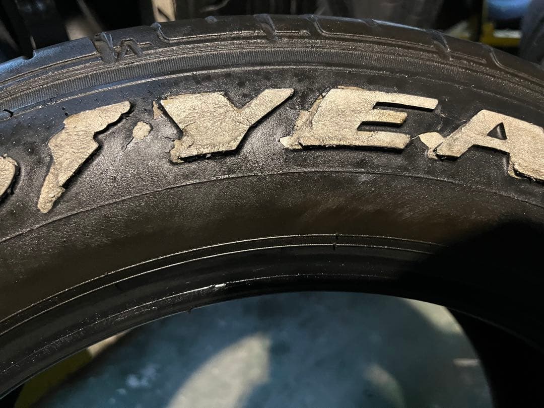 215/60R17C 109/107 ２本セット