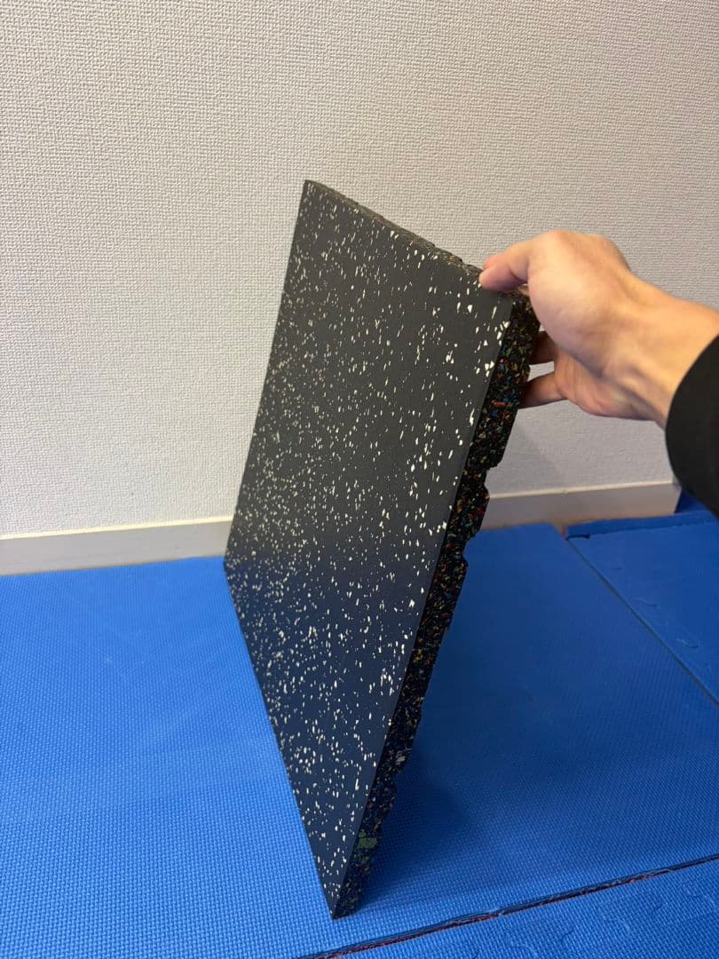 趣味トレーニングジムマット衝撃吸収 50×50cm 厚さ25mm 160枚