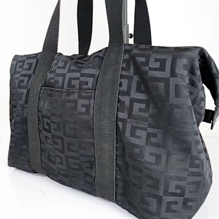 【超美品】GIVENCHY ジバンシィ ブラック ボストンバッグ 4Gロゴ入り