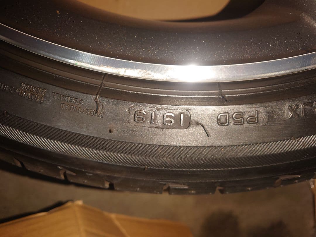 ベンツ Cクラス w205 AMG １８インチ