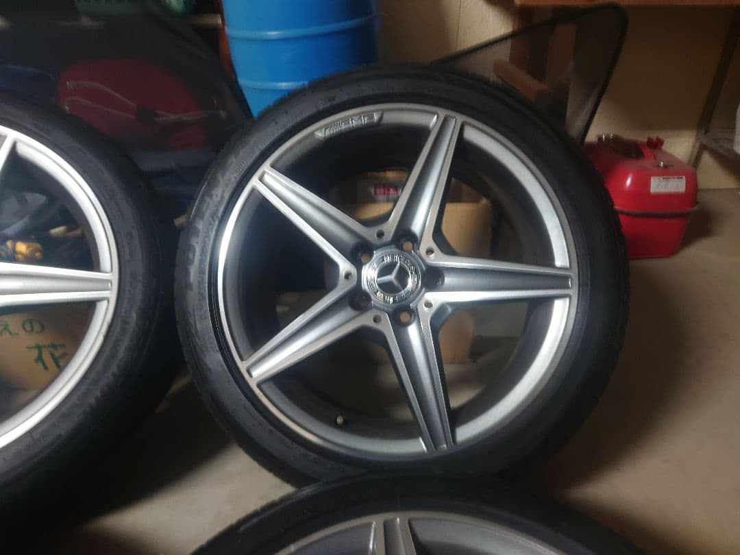 ベンツ Cクラス w205 AMG １８インチ