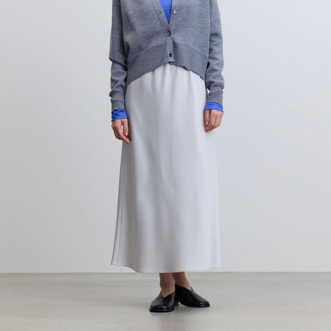 【極美品】SOEJU♡ソージュ トリアセサテンロングスカート ライトグレー ゴム
