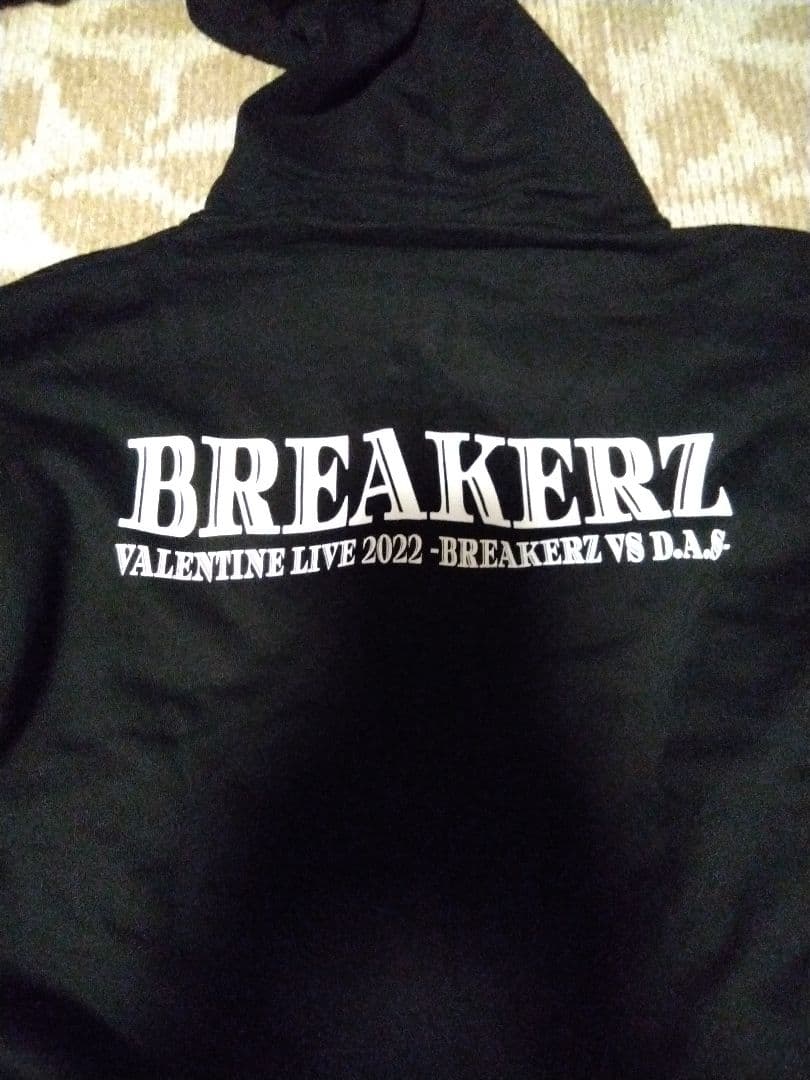 BREAKERZ VALENTINE LIVE パーカー LL