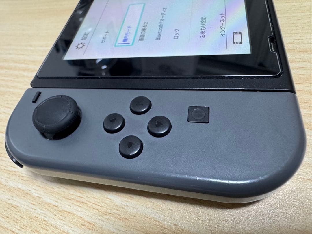 美品Nintendo Switch 本体HAC-001グレー　ネオンレッドR付き