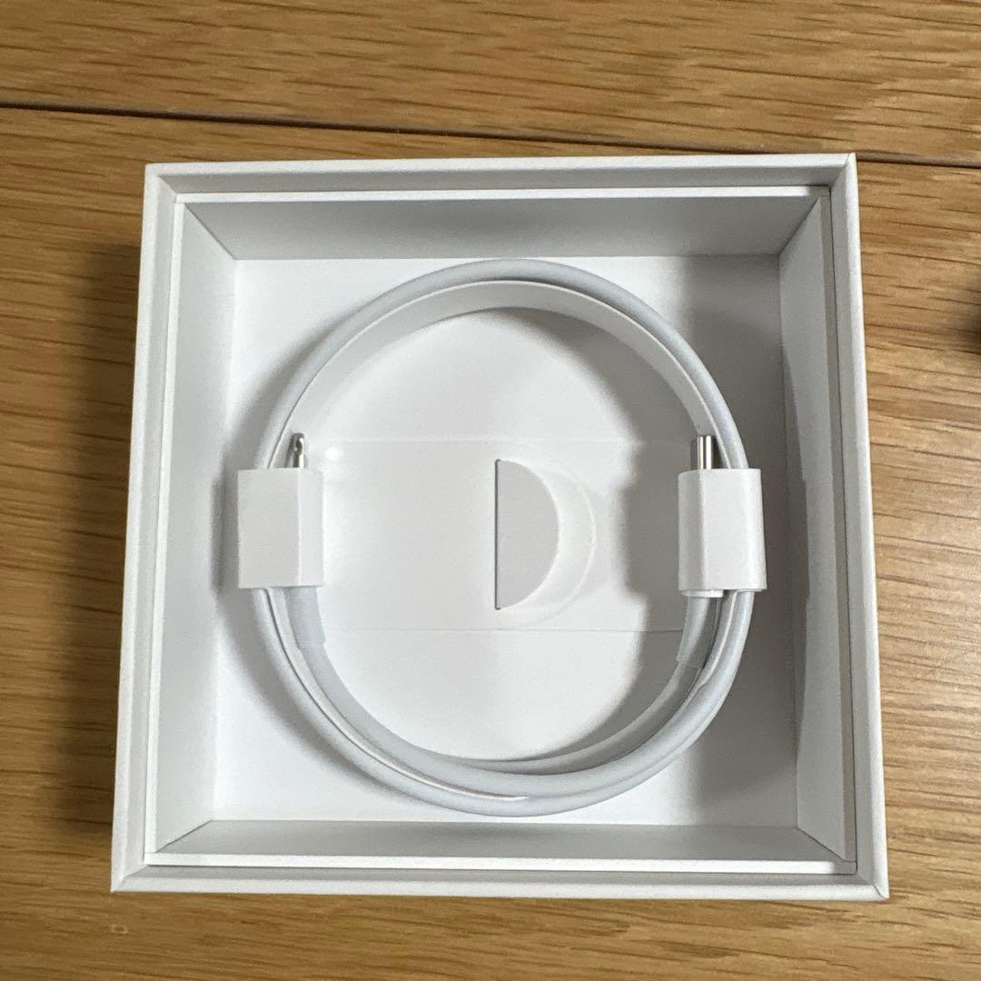 第3世代 AirPods MME73J/A イヤホン充電ケース付き 中古