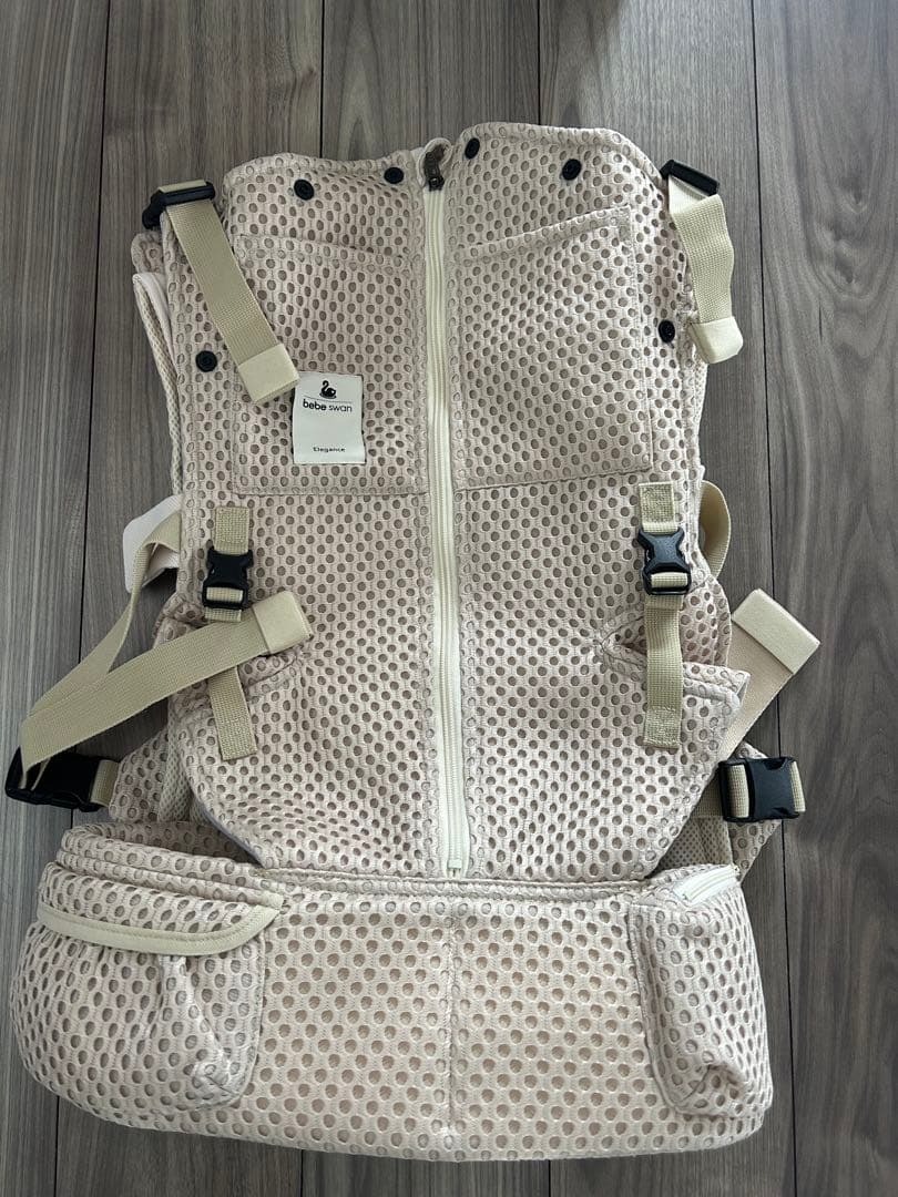 【新品未使用】bebe swan 抱っこ紐 ベージュ
