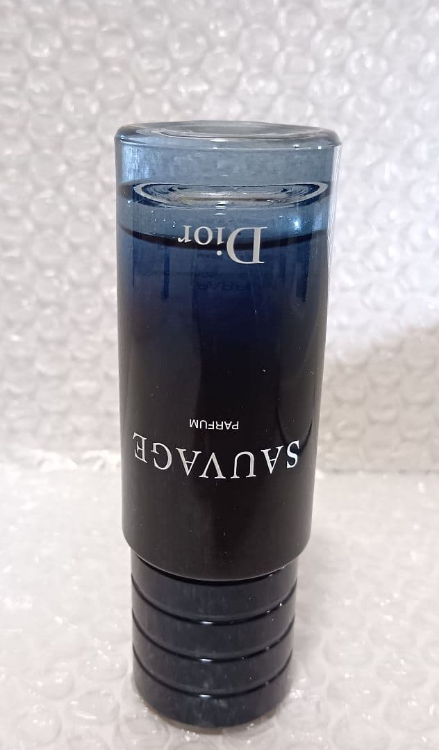 ソヴァージュ パルファン 30ml　2025限定ケース