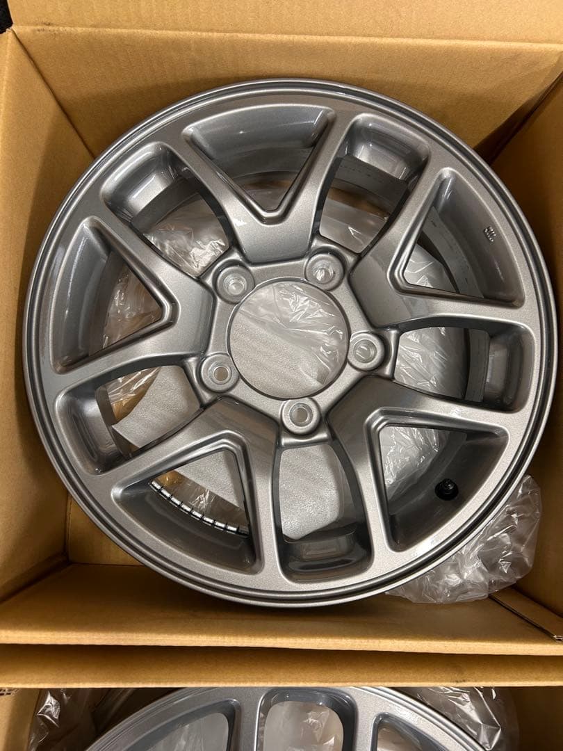 新車取り外し　未使用　JB64W ジムニー　XC 純正ホイール