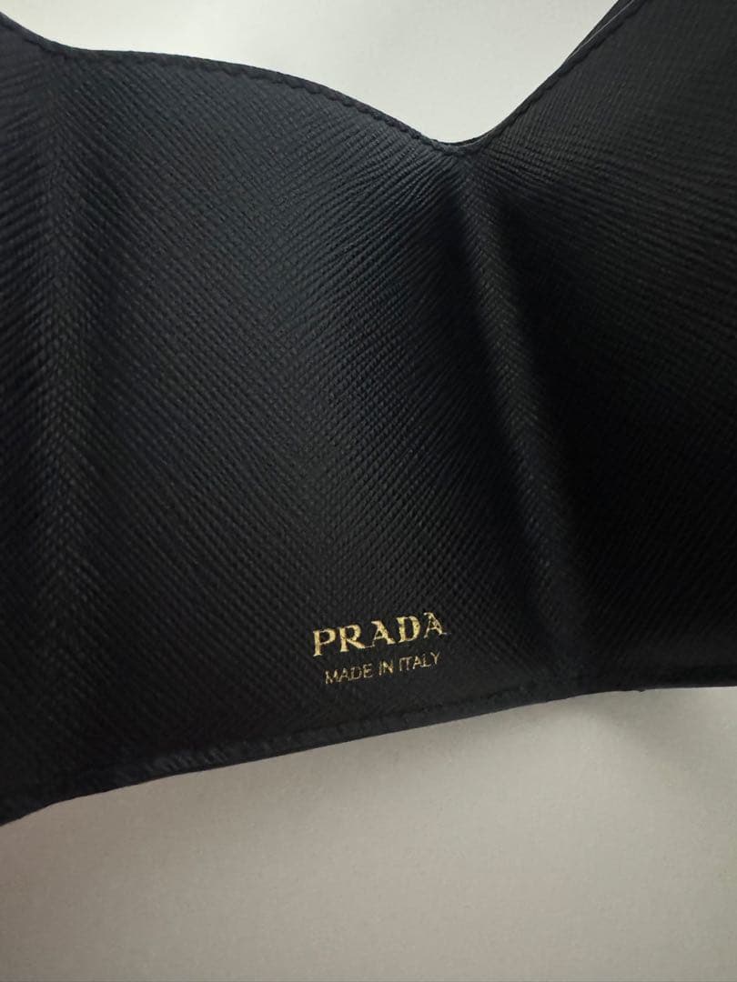 【美品】PRADA サフィアーノレザー 三つ折り財布 1MH021 ブラック