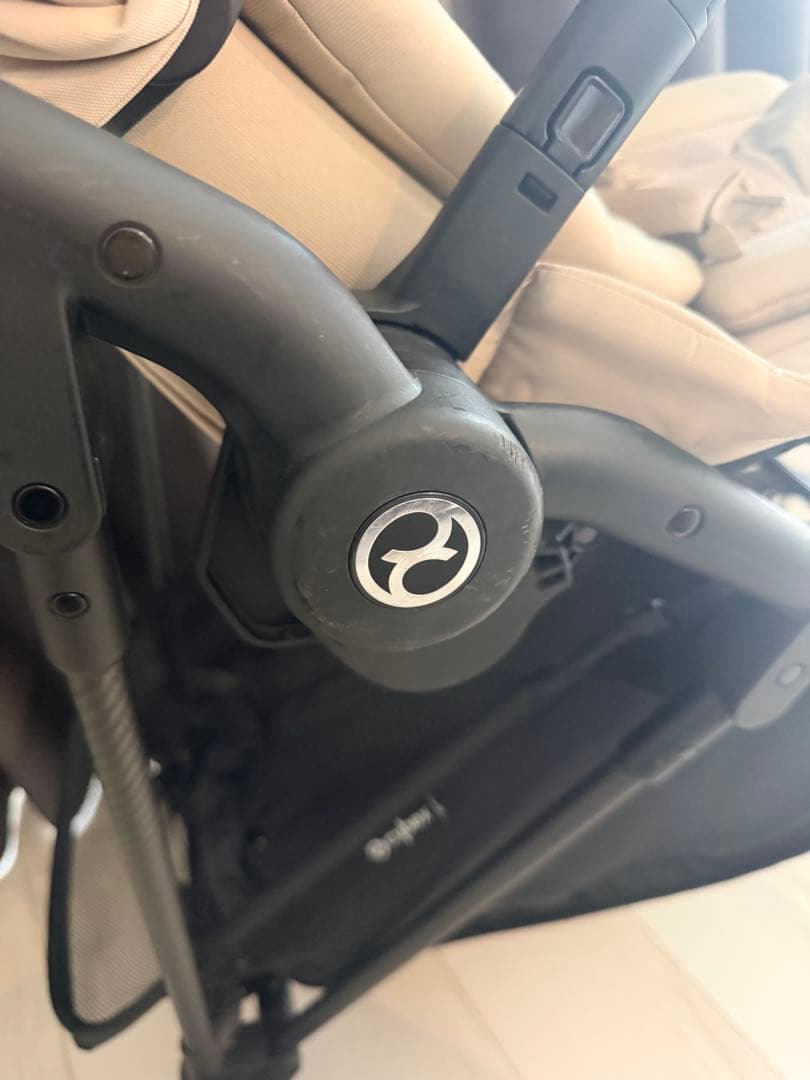 サイベックス Cybex Melio ベビーカー｜軽量・使いやすい　ベージュ